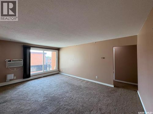 18 26 Shaw Street, Regina, SK - Indoor Photo Showing Other Room