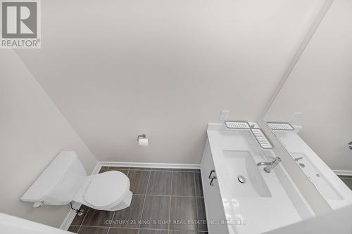 33 - 250 Finch Avenue, Pickering, ON - Indoor Photo Showing Bathroom