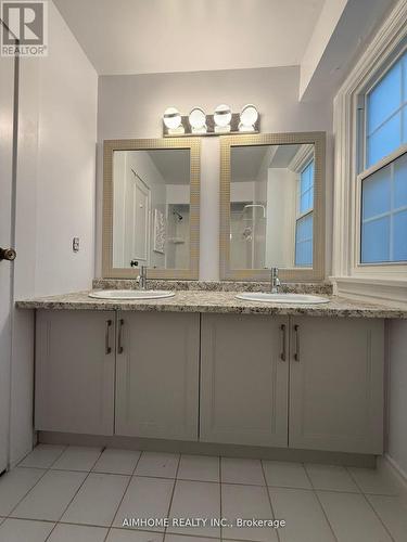 338 Steeles Avenue E, Markham, ON - Indoor Photo Showing Bathroom
