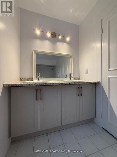 338 Steeles Avenue E, Markham, ON - Indoor Photo Showing Bathroom