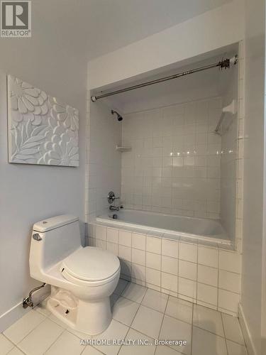 338 Steeles Avenue E, Markham, ON - Indoor Photo Showing Bathroom