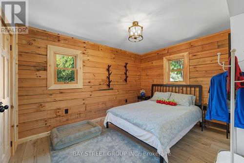 Bedroom - 50 River Bend Drive, Kawartha Lakes, ON - Indoor Photo Showing Bedroom