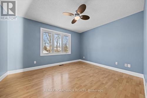 7089 Bush Drive, Ottawa, ON - Indoor Photo Showing Other Room