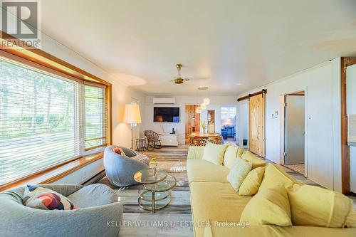 71214 Karen Drive, Bluewater (Hay), ON - Indoor Photo Showing Living Room
