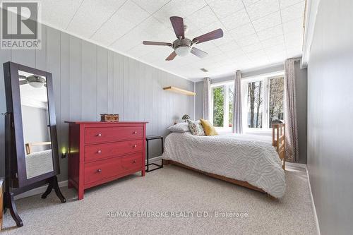 634 Goldfinch Way, Head, Clara And Maria, ON - Indoor Photo Showing Bedroom