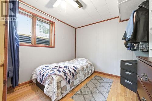 634 Goldfinch Way, Head, Clara And Maria, ON - Indoor Photo Showing Bedroom
