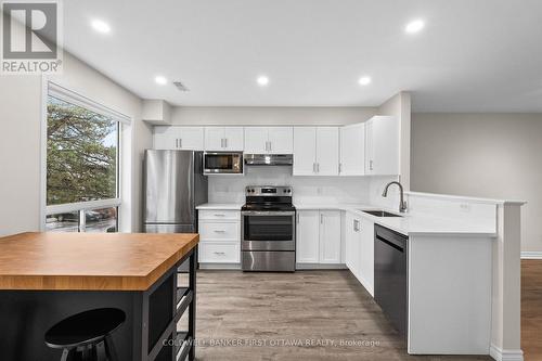 366 Wiffen Private, Ottawa, ON - Indoor Photo Showing Kitchen With Stainless Steel Kitchen