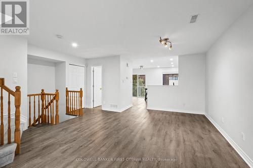 366 Wiffen Private, Ottawa, ON - Indoor Photo Showing Other Room