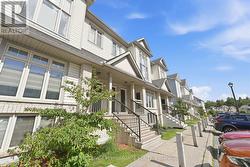 322 GALSTON PRIVATE  Ottawa, ON K1W 0G3