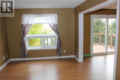 184 Northampton Crescent Unit# B, Waterloo, ON - Indoor Photo Showing Other Room