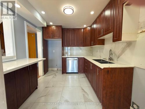 13 Wickstead Court, Brampton, ON - Indoor Photo Showing Kitchen With Double Sink