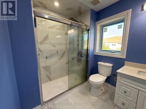 13 Wickstead Court, Brampton, ON - Indoor Photo Showing Bathroom