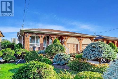 5 Byworth Boulevard, Toronto, ON - Outdoor With Deck Patio Veranda