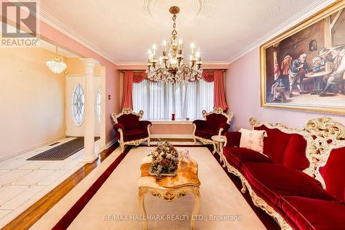 5 Byworth Boulevard, Toronto, ON - Indoor Photo Showing Other Room
