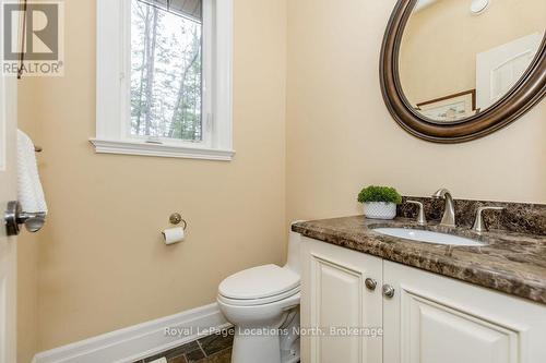 119 Earl Street, Wasaga Beach, ON - Indoor Photo Showing Bathroom