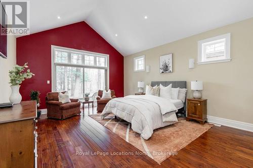 119 Earl Street, Wasaga Beach, ON - Indoor Photo Showing Bedroom