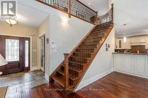 119 Earl Street, Wasaga Beach, ON - Indoor Photo Showing Other Room