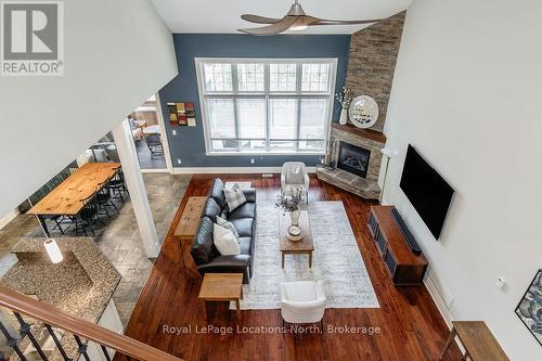 119 Earl Street, Wasaga Beach, ON - Indoor With Fireplace
