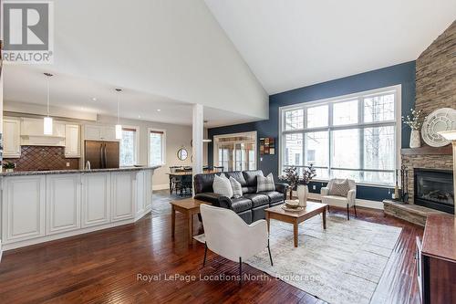 119 Earl Street, Wasaga Beach, ON - Indoor Photo Showing Living Room With Fireplace