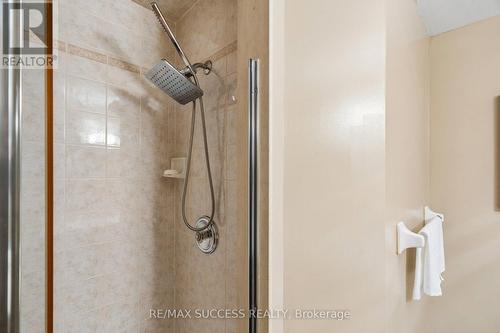 301 - 1000 Sheppard Avenue W, Toronto, ON - Indoor Photo Showing Bathroom