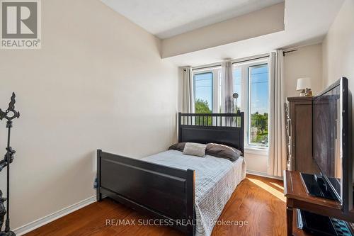 301 - 1000 Sheppard Avenue W, Toronto, ON - Indoor Photo Showing Bedroom