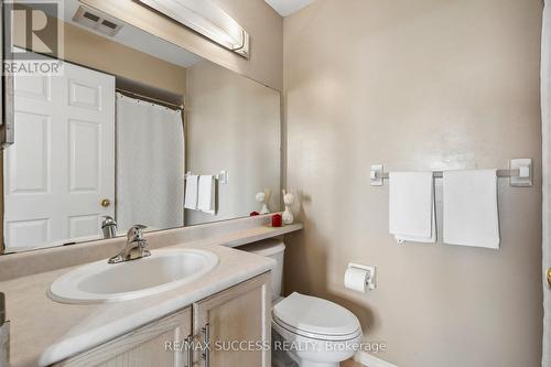 301 - 1000 Sheppard Avenue W, Toronto, ON - Indoor Photo Showing Bathroom