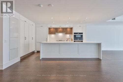 214 - 155 Merchants' Wharf, Toronto, ON - Indoor Photo Showing Kitchen