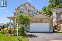 56 HENHOEFFER Crescent Kitchener, ON N2E 4H4