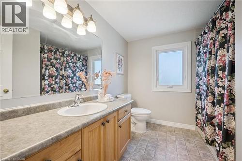56 Henhoeffer Crescent, Kitchener, ON - Indoor Photo Showing Bathroom