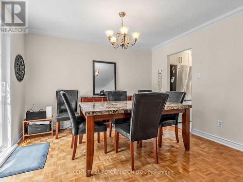 388 Handley Crescent, Newmarket, ON - Indoor Photo Showing Dining Room