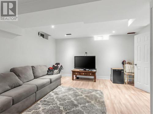 388 Handley Crescent, Newmarket, ON - Indoor