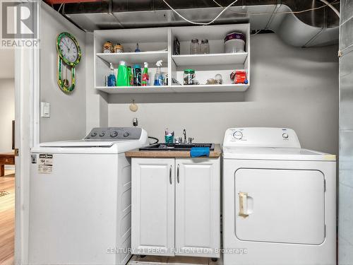 388 Handley Crescent, Newmarket, ON - Indoor Photo Showing Laundry Room