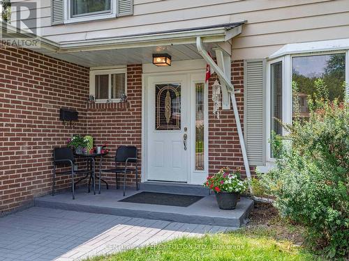 388 Handley Crescent, Newmarket, ON - Outdoor