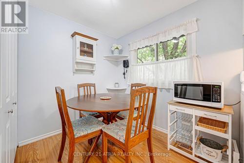 18 Thatchers Mill Way, Markham, ON - Indoor Photo Showing Dining Room