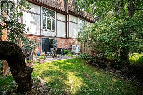 18 Thatchers Mill Way, Markham, ON - Outdoor