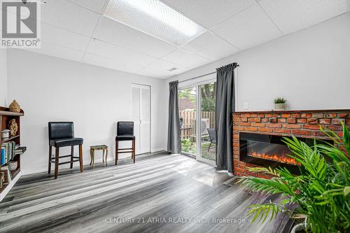 18 Thatchers Mill Way, Markham, ON - Indoor With Fireplace
