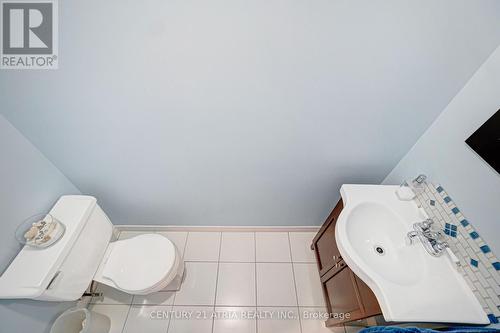 18 Thatchers Mill Way, Markham, ON - Indoor Photo Showing Bathroom