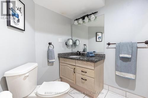 1041 Lebanon Drive, Innisfil, ON - Indoor Photo Showing Bathroom