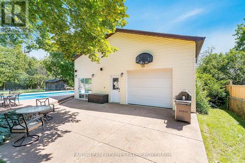 1041 Lebanon Drive, Innisfil, ON - Outdoor With Exterior