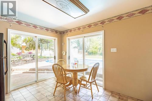 1041 Lebanon Drive, Innisfil, ON - Indoor Photo Showing Dining Room