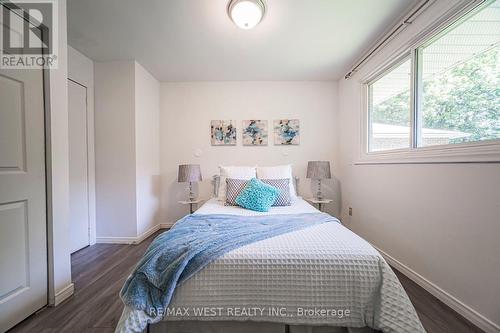 9510 Morning Glory Road, Georgina, ON - Indoor Photo Showing Bedroom