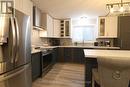 22 Berkely Street, Wasaga Beach, ON  - Indoor Photo Showing Kitchen With Stainless Steel Kitchen With Upgraded Kitchen 