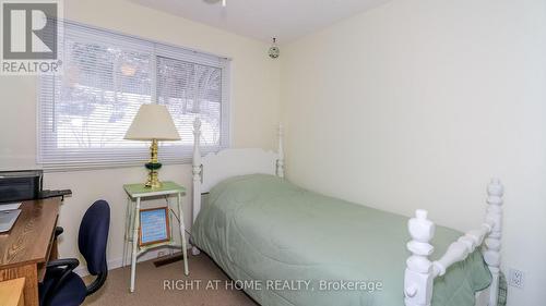 23 - 52 Adelaide Street, Barrie, ON - Indoor Photo Showing Bedroom