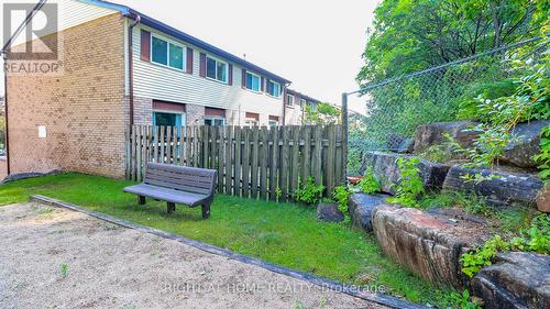 23 - 52 Adelaide Street, Barrie, ON - Outdoor