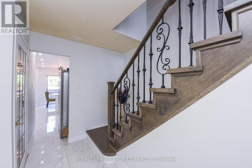 6037 Clover Ridge Crescent, Mississauga, ON - Indoor Photo Showing Other Room