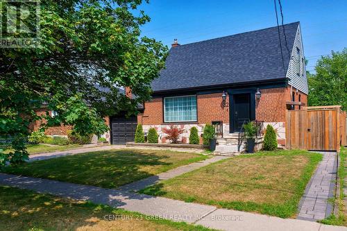 32 Castlebar Road, Toronto, ON - Outdoor