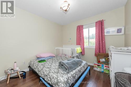 501 Lawler Crescent, Ottawa, ON - Indoor Photo Showing Bedroom