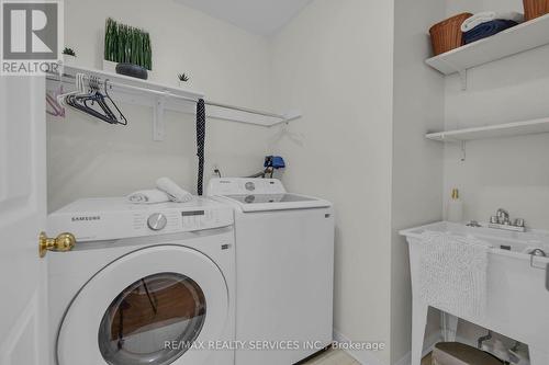 128 Seaside Circle, Brampton, ON - Indoor Photo Showing Laundry Room