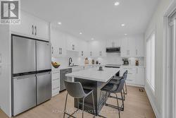 128 SEASIDE CIRCLE Brampton, ON L6R 2G9