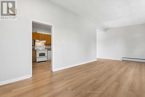 Upper Apartment Living Room - 74 Calstock Drive, Toronto, ON - Indoor